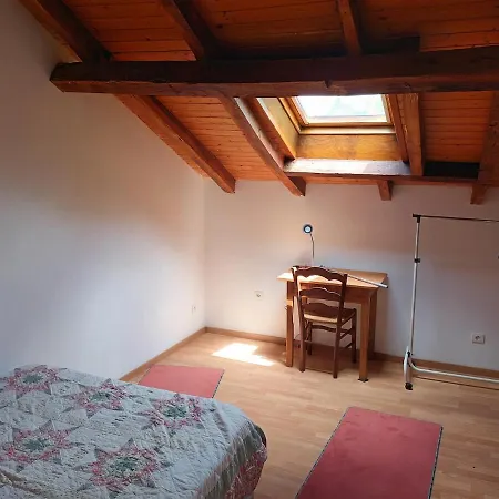 Semesterbostad Maison Proche Océan